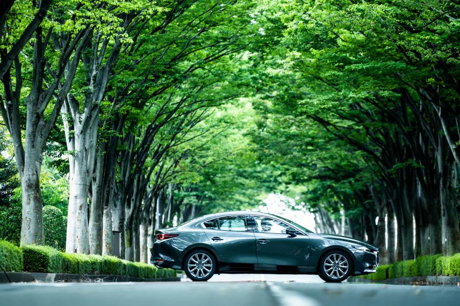  Mazda3 Sedan (BP) 2019 года  (JP) (фото 12 из 17)
